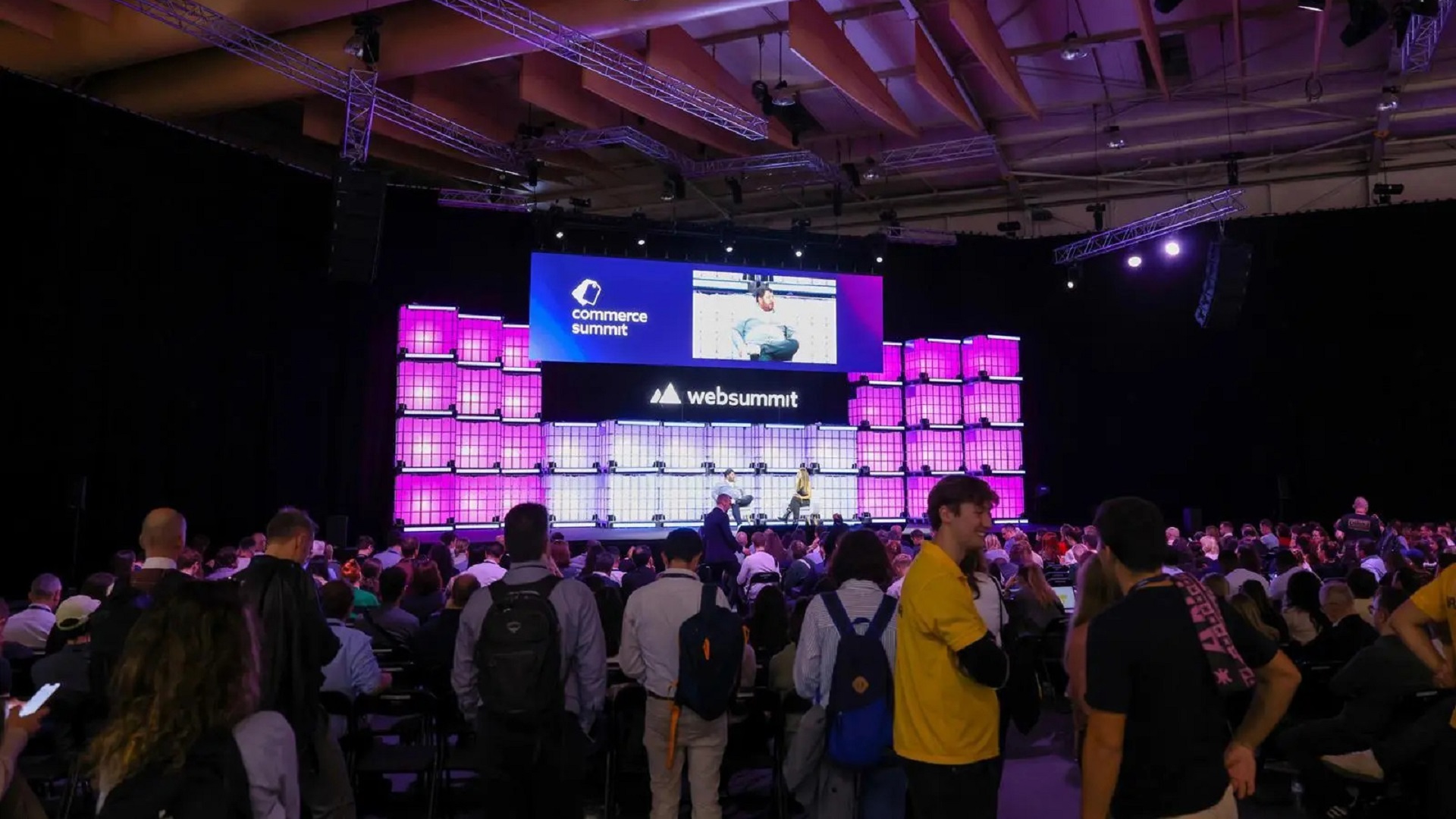 رواد الأعمال السعوديون يبدؤون مشاركتهم في "قمة الويب" ضمن وفد "منشآت"