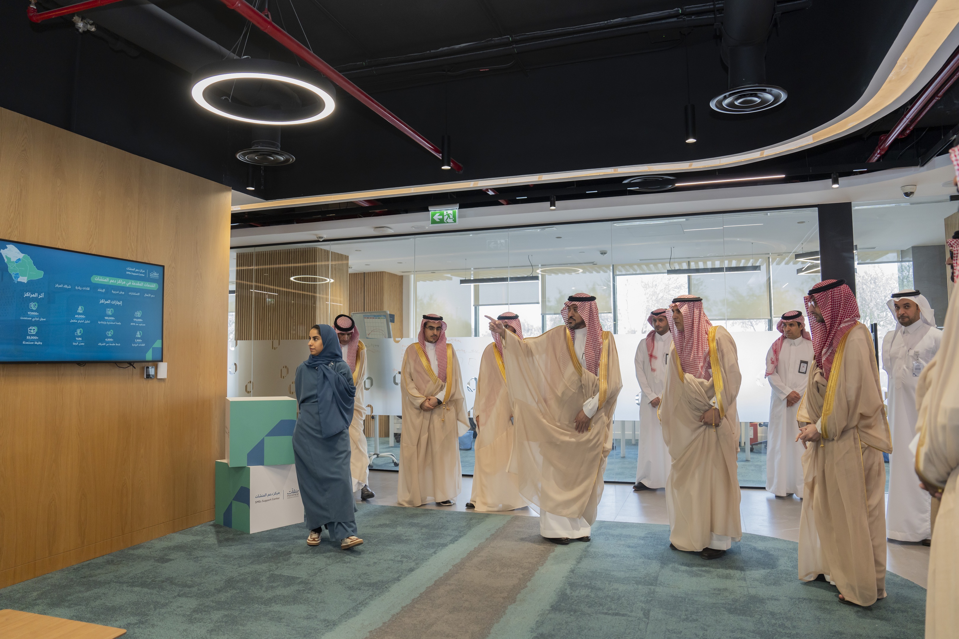 Monsha’at Hosts SDAIA President, Highlights Its Role in Empowering Data and AI Entrepreneurship