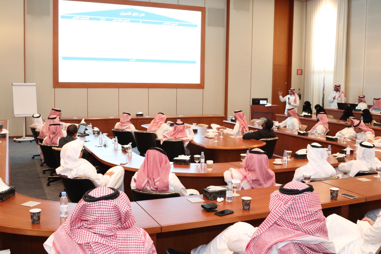 "منشآت" تبحث مع الجهات التمويلية رفع نسبة إقراض المنشآت الصغيرة