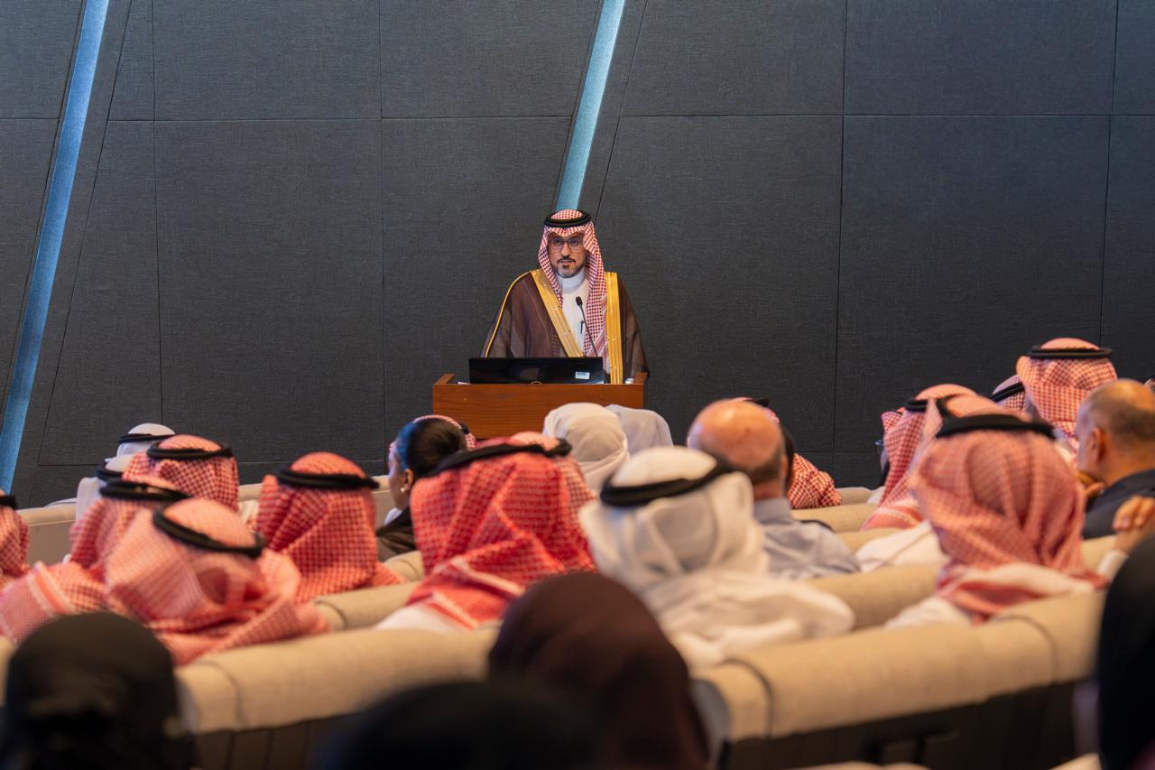 Governor of Monsha'at meets Riyadh Chamber Officials Governor of Monsha'at meets Riyadh Chamber Officials