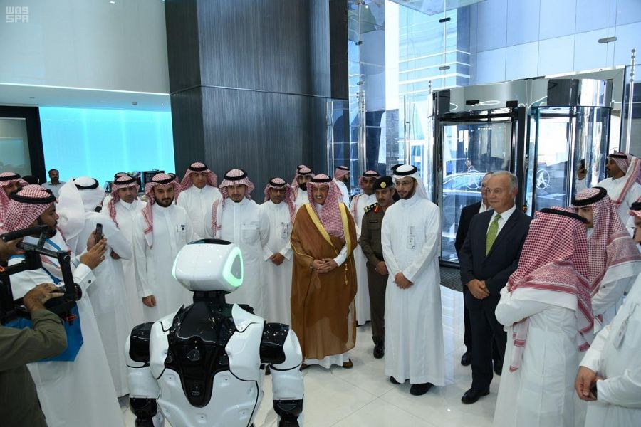 معالي نائب وزير التجارة ومحافظ الخبر يفتتحان أول مركز ابتكار بالمملكة "مركز ذكاء"